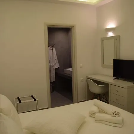 Hotel Giannoulaki 4*