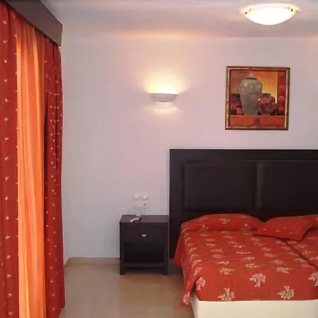 Giannoulaki Hotel